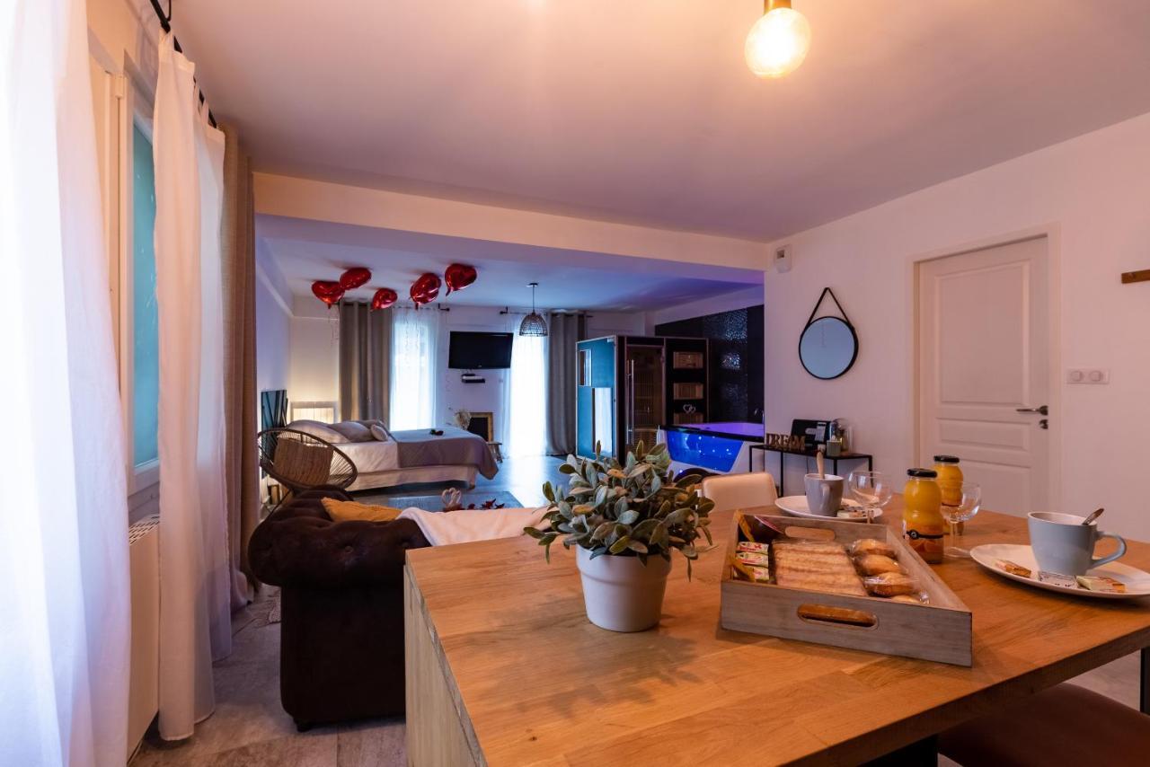 Apartment And 21 *